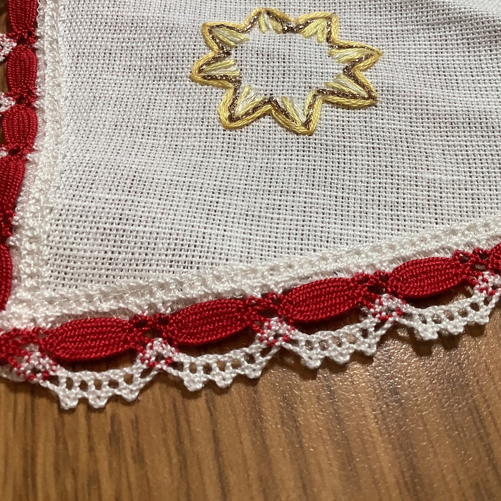 Handmade - Table Topper & Doily - Christmas