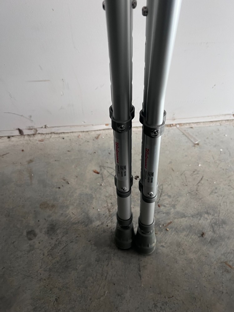 Walgreens Universal Adjustable Height Lightweight Aluminum Pair Crutches
