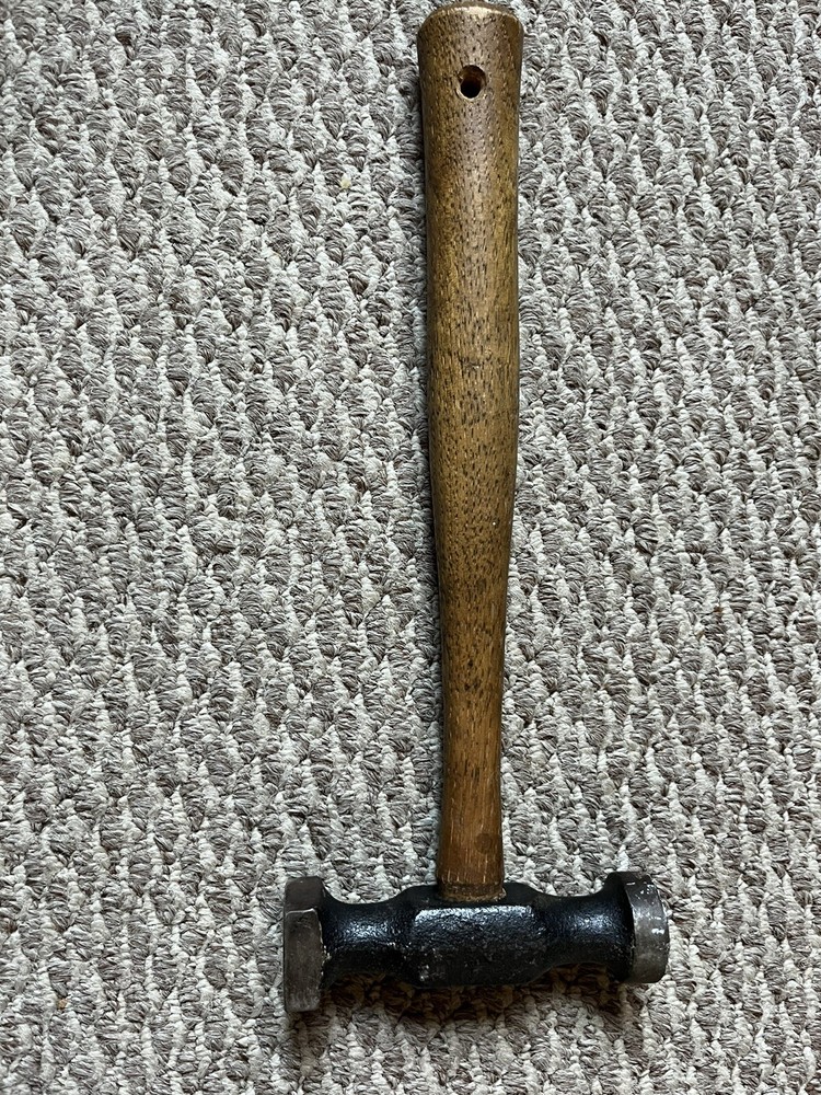 VINTAGE AUTO BODY TIN WORKING HAMMER ** NICE ** Great Condition Unmarked