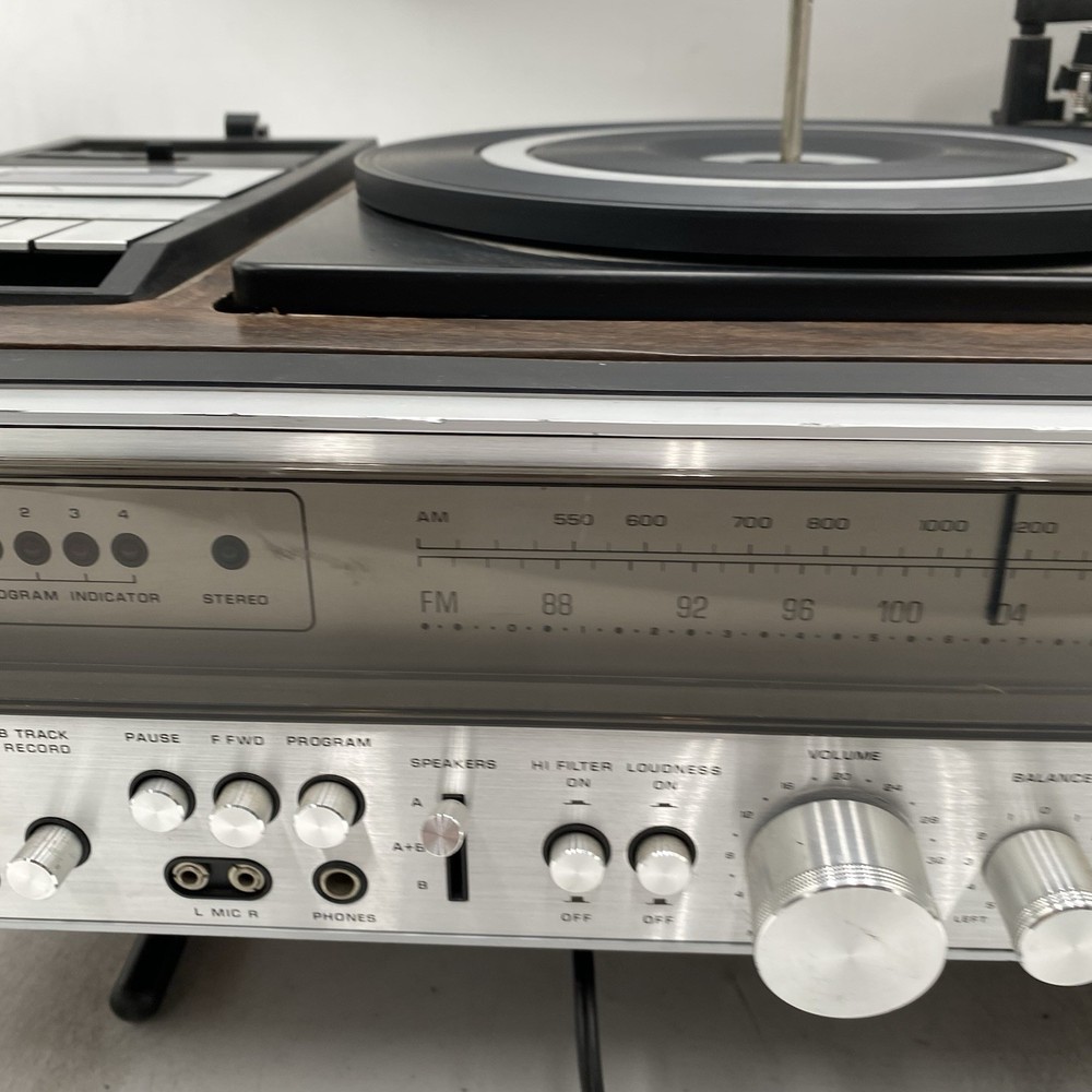 Zenith IS4040 Integrated Stereo System