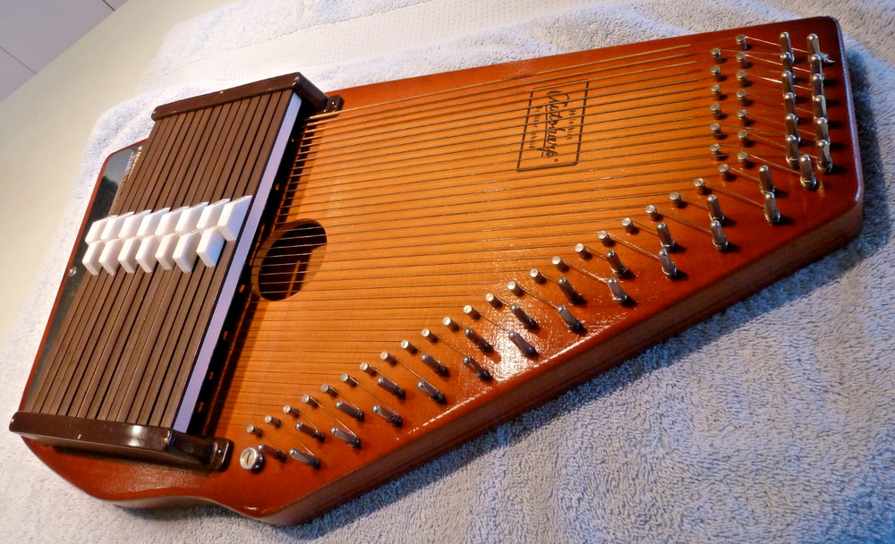 Oscar Schmidt Autoharp 36 String 15 Chord Superb!