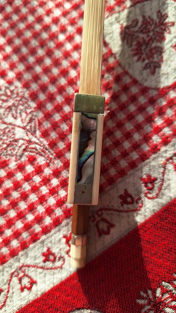 Antique violin bow 4/4