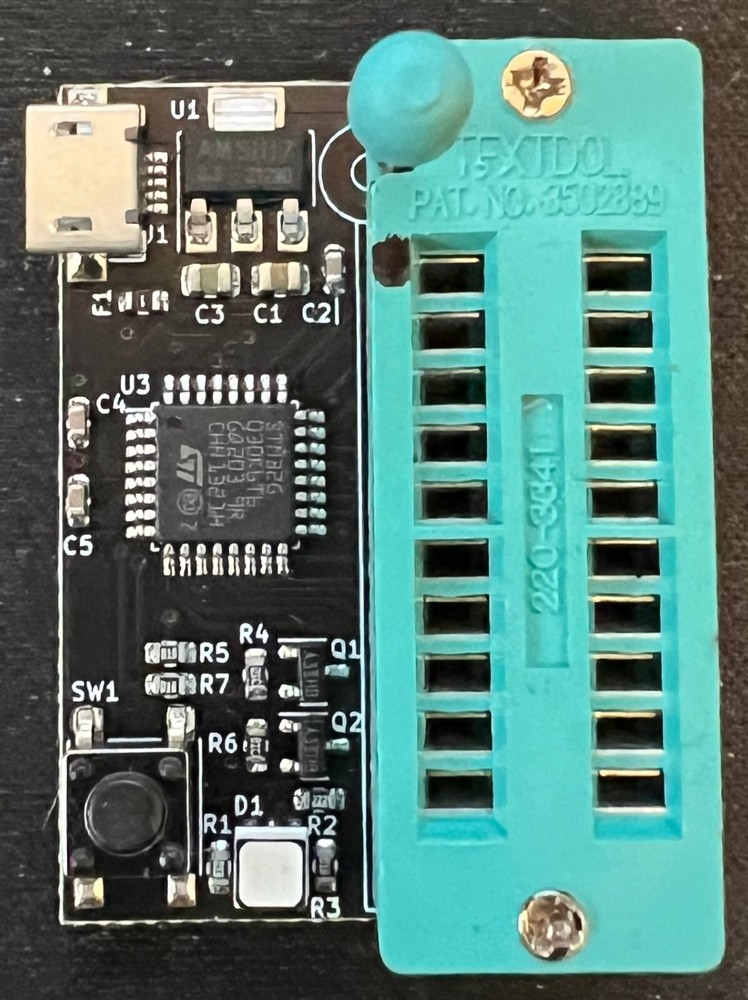 Twin Pack of 1 Bit and 4 bit Dynamic RAM (DRAM) Testers for Retro Computers