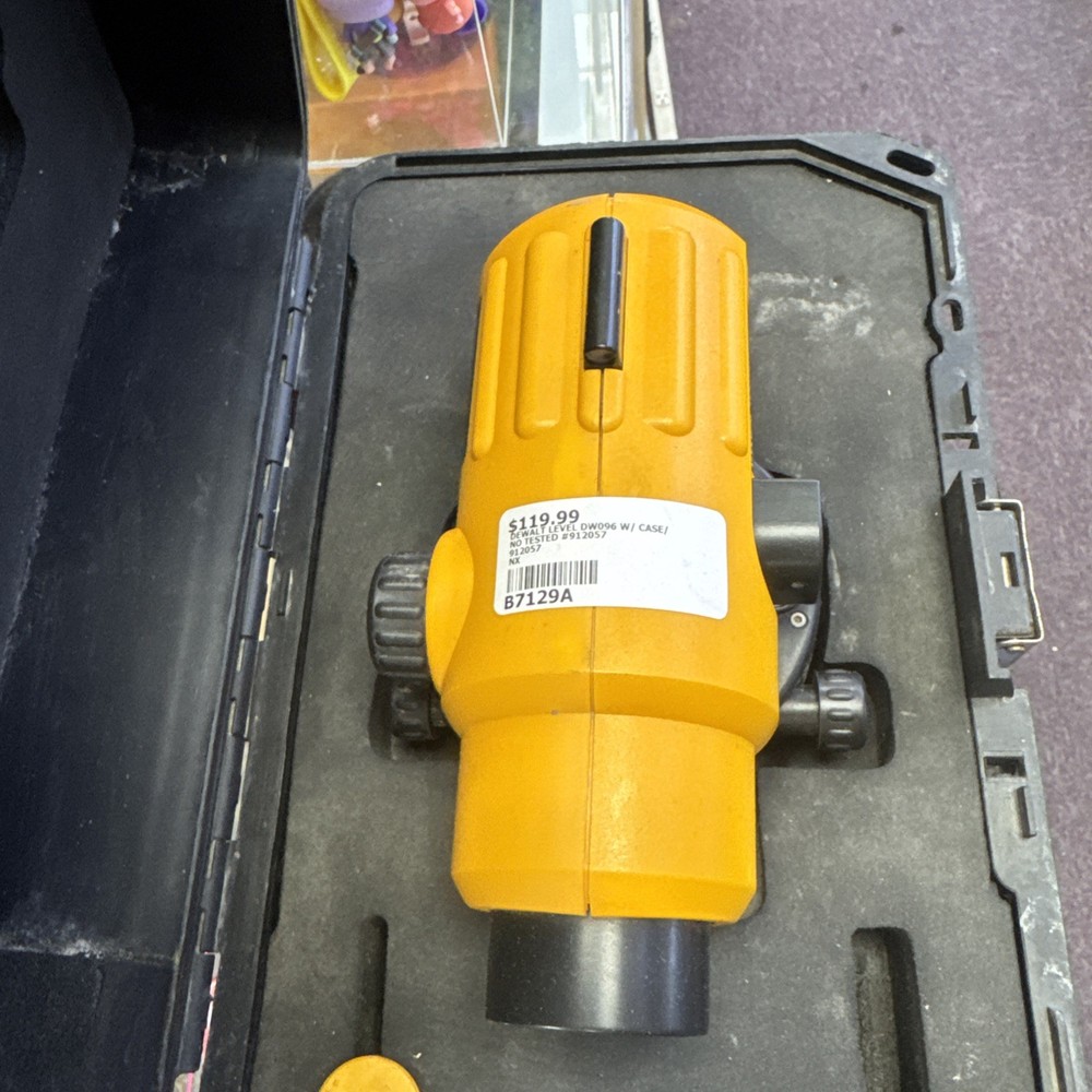 DEWALT DW096 Magnification Automatic Optical Level 26X with Case