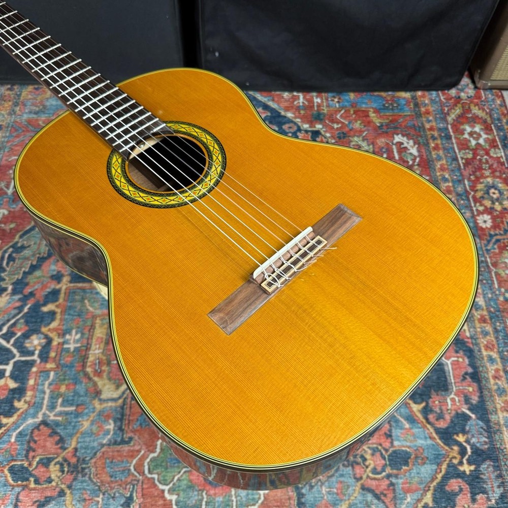 Takamine 32-C Solid Spruce Top Classical Concert - 2018
