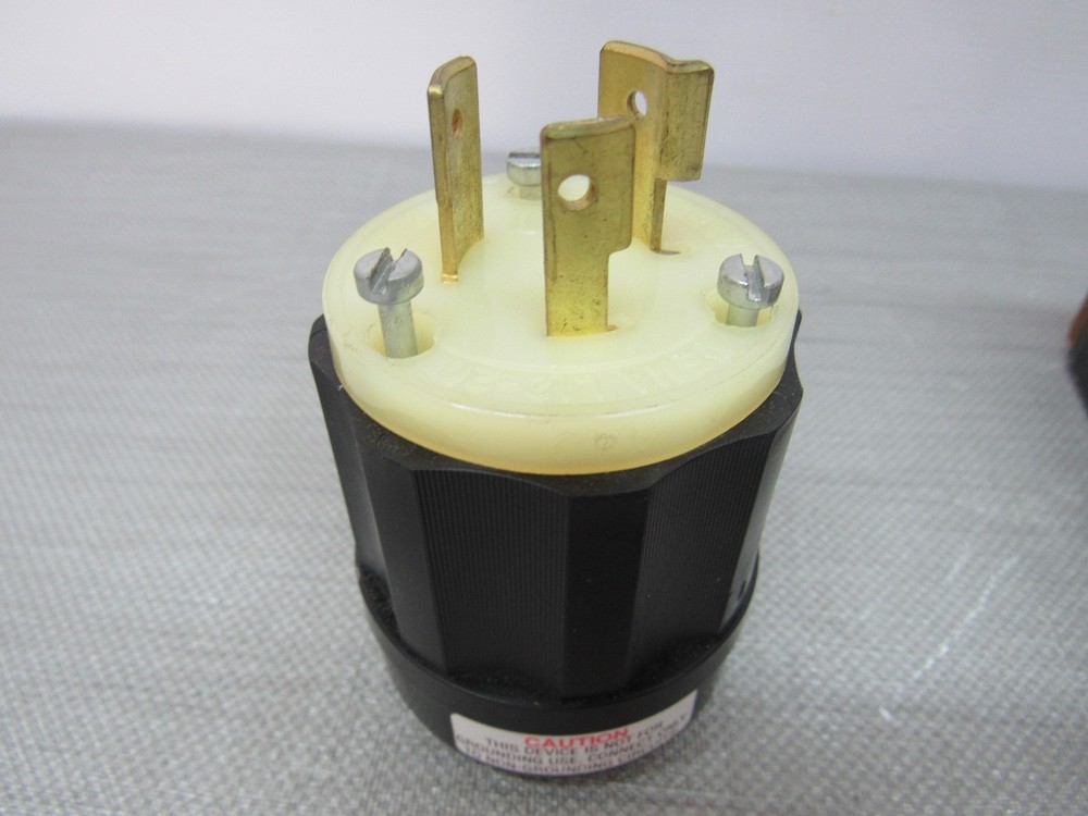 Levitron 2433 Connector Nylon Locking