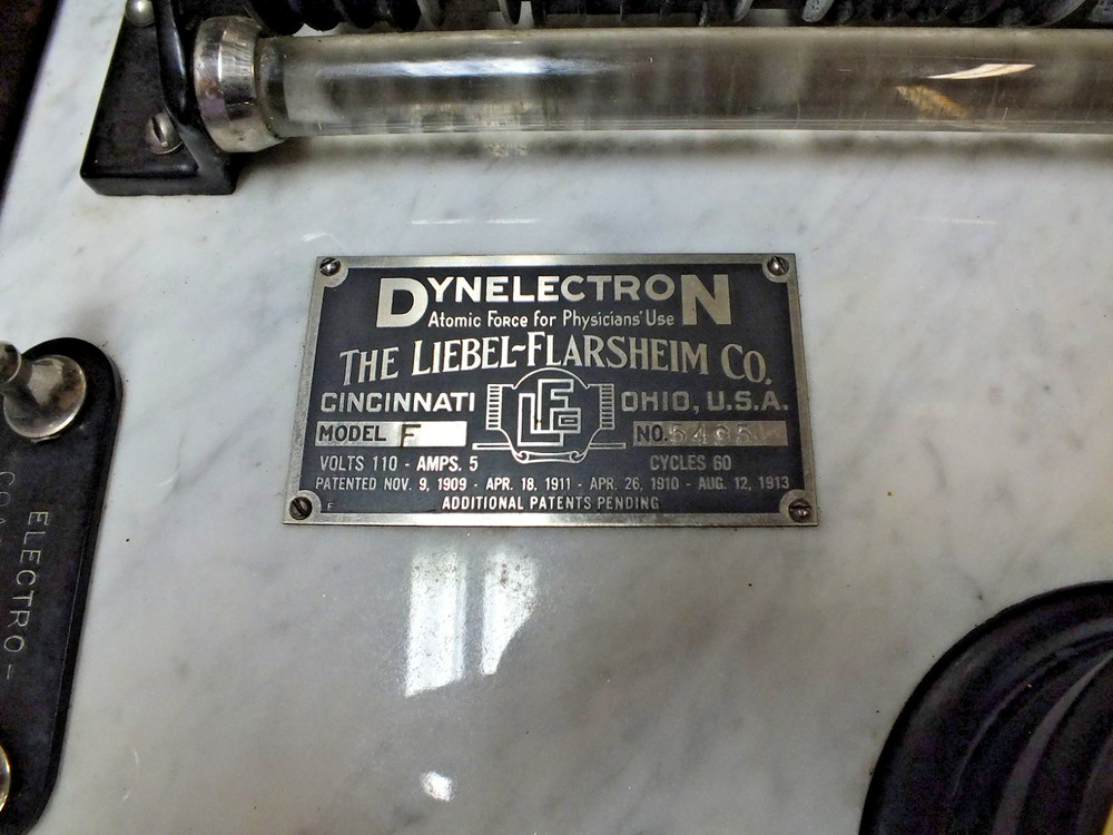 Antique Dynelectron Physicians Device with Atomic Force Control Panel c1913