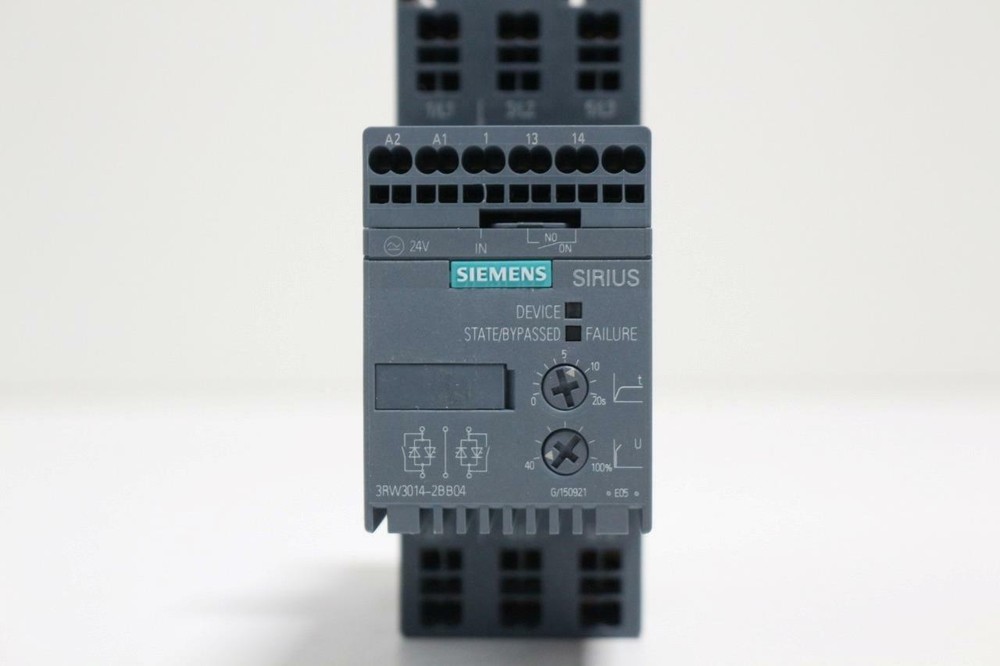 Siemens 3RW3014-2BB04 E05 Motor Soft Starter