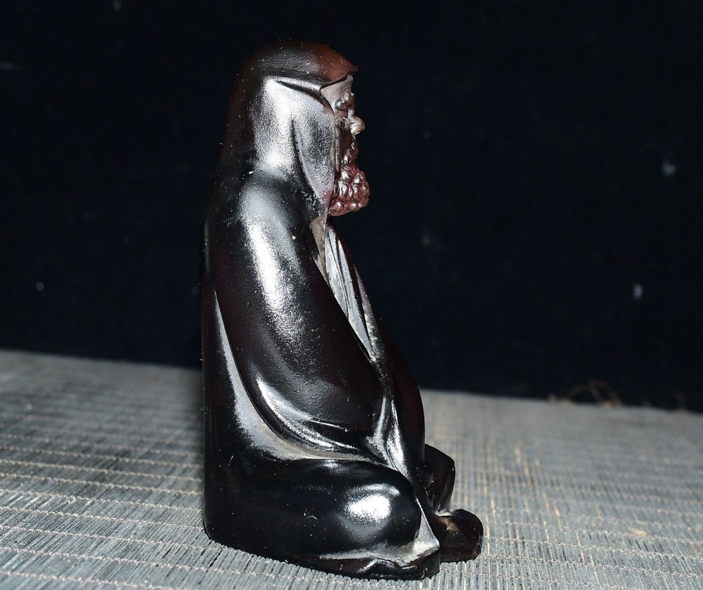 Fine glass processed Damo ornaments