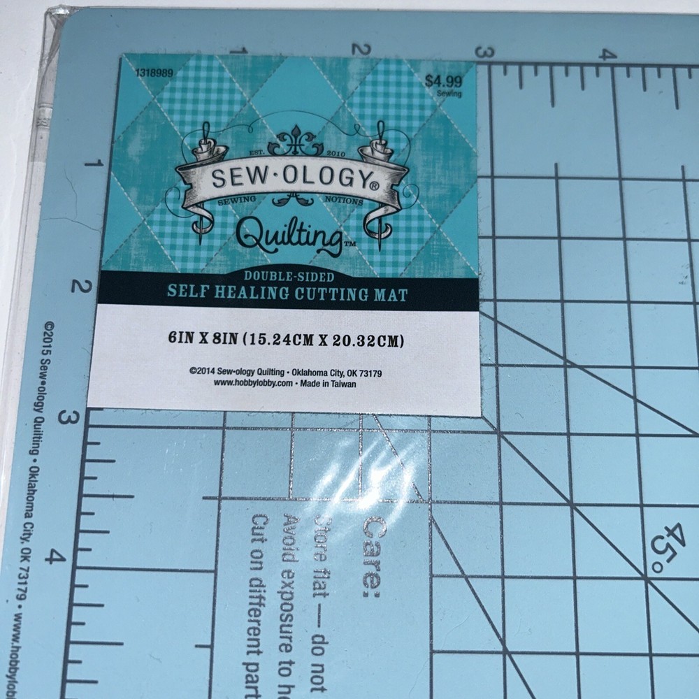 NWT SEWOLOGY SELF HEALING CUTTING MAT DOUBLE SIDED 6"×8"
