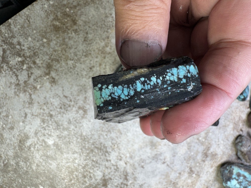 Stabilized hubei turquoise rough nice color and pattern