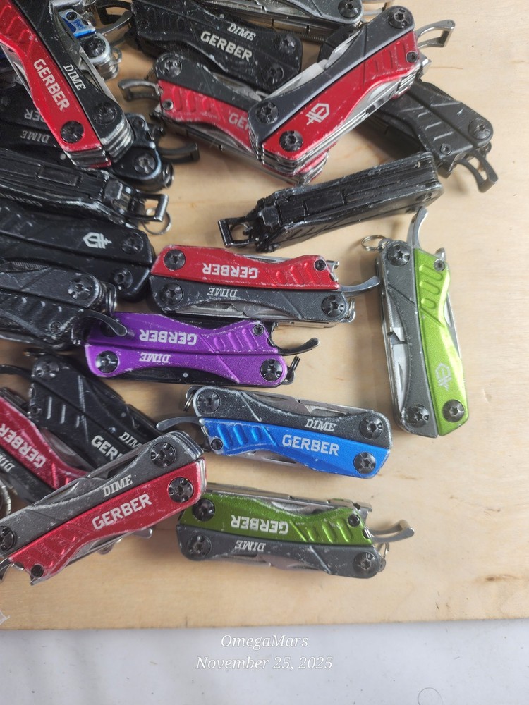 Gerber Dime multi tool x1 good-great conditions, READ the description please.