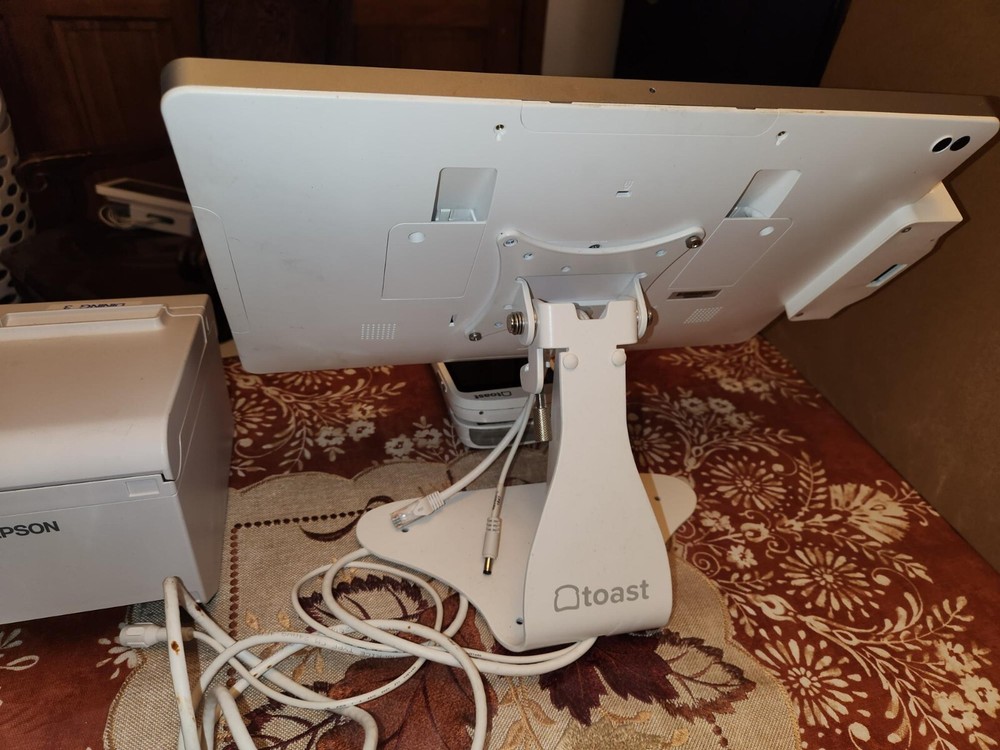 ELO ESY15i1B Touchscreen Toast POS System White