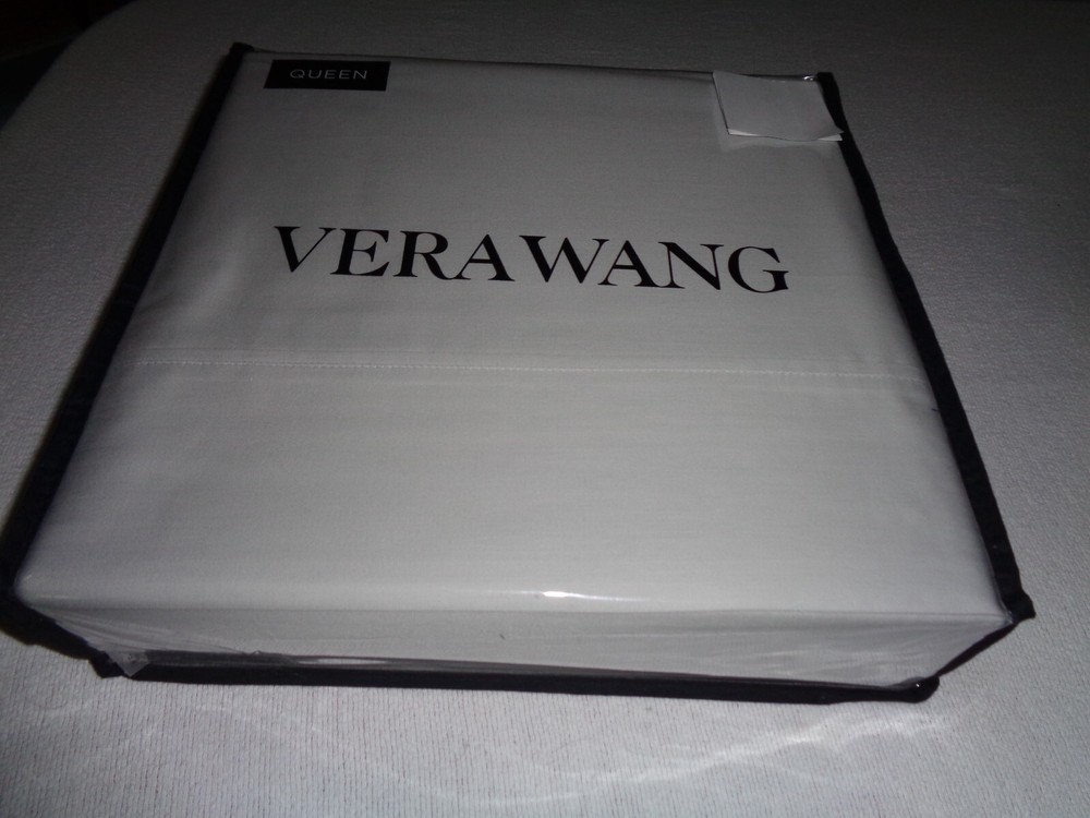 VERA WANG SOLID SATEEN QUEEN Sheet Set 100% Cotton - Light gray