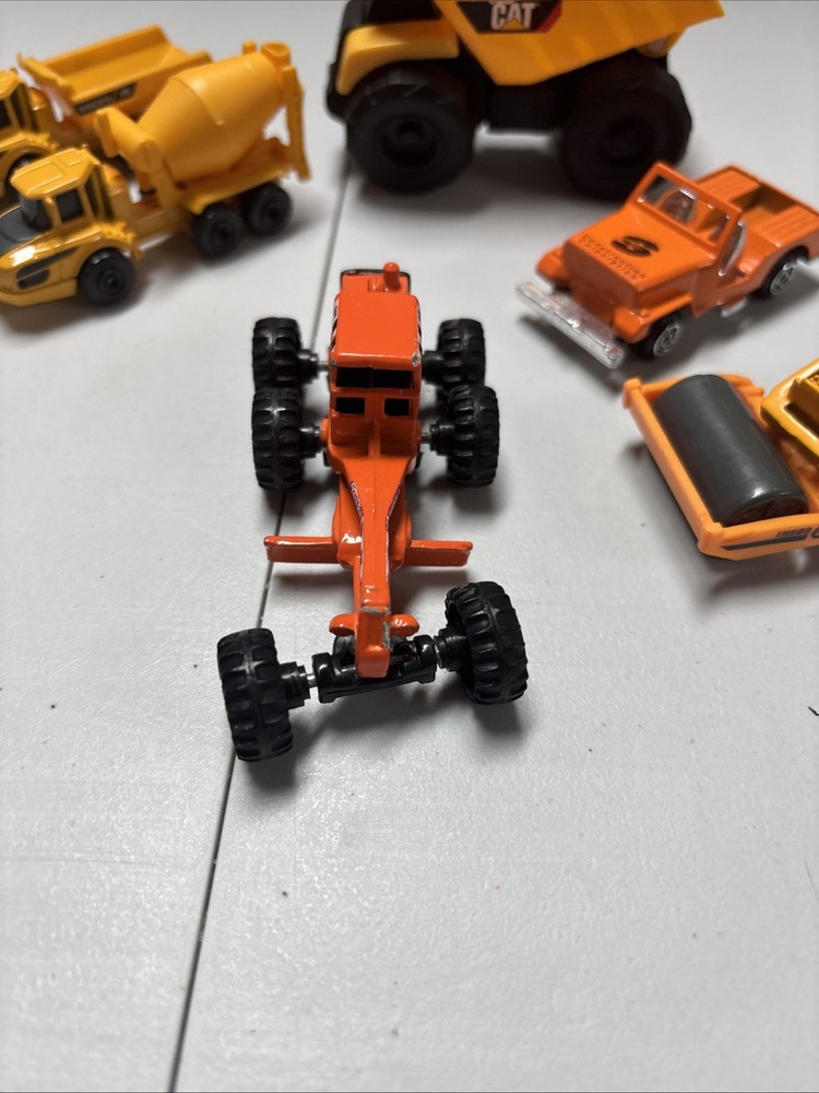 6 Construction Toy Vehicles ￼