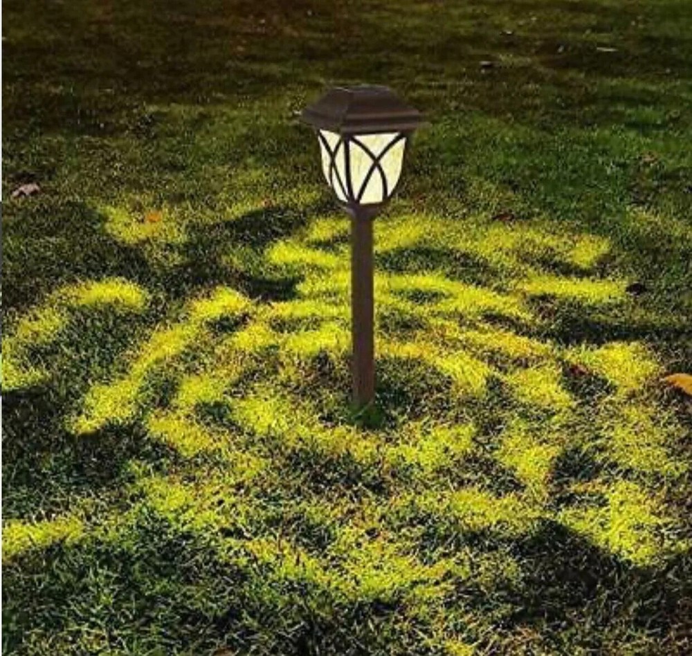8 Pack Solar LED Lights Outdoor Garden Pathway Solar Powered Yard Lights