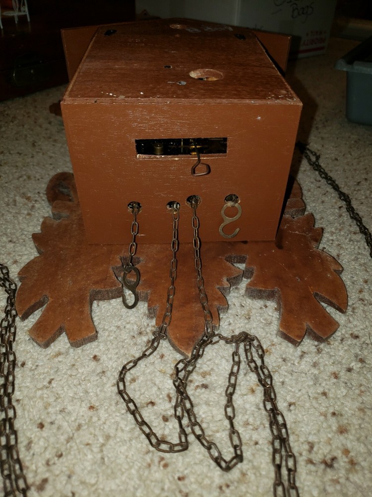 Vintage West Germany German Cuckoo Clock Birds Leaves