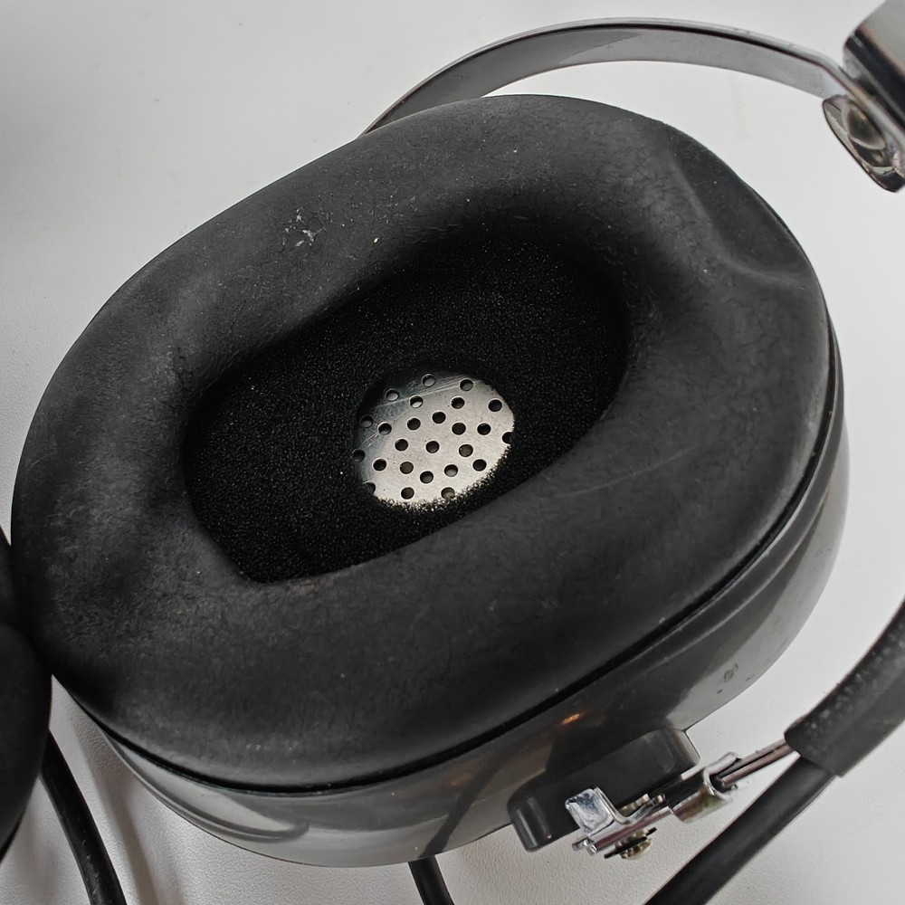 Pilot Avionics PA11-40 Aviation Headset w/PTT Switch