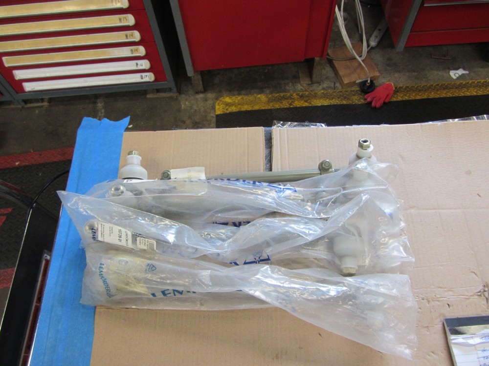 Mercedes OEM Front Left Tie Rod Assembly, 1263300503, read notes.