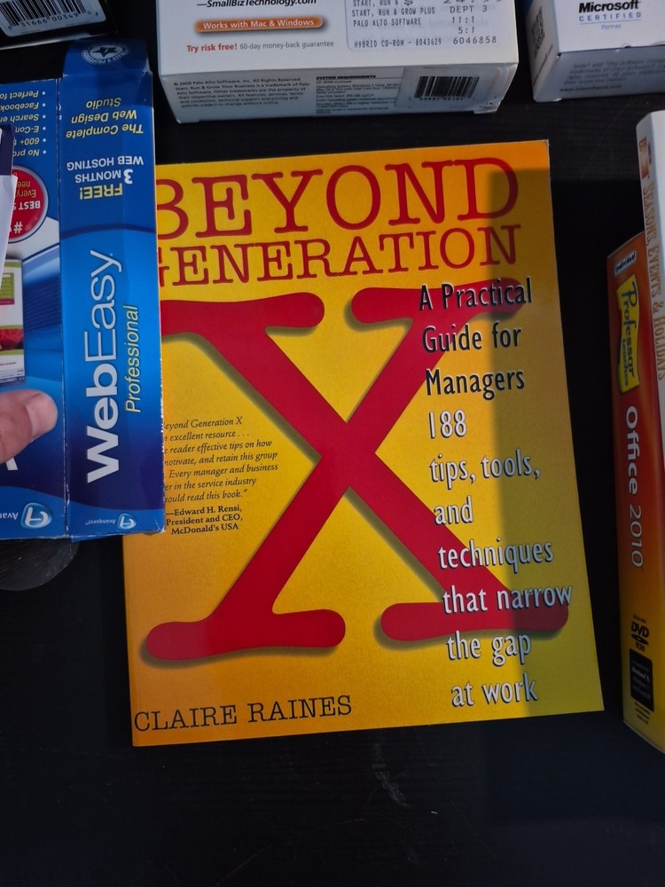 large lot 2000-2010 computer software resume art business software. *read*