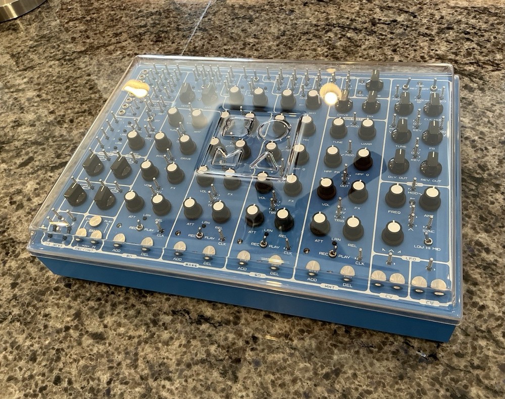 Soma Pulsar-23 Drum Machine Turrent Version w/ Deck-Saver Case Pristine
