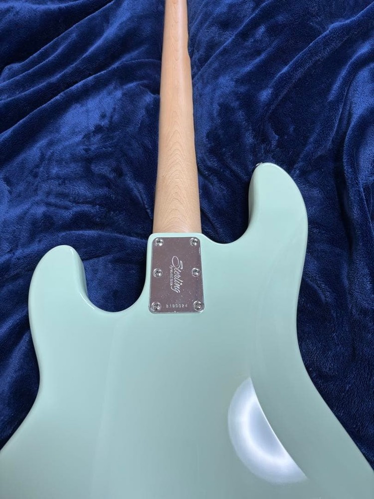 Sterling Stingray Ray4