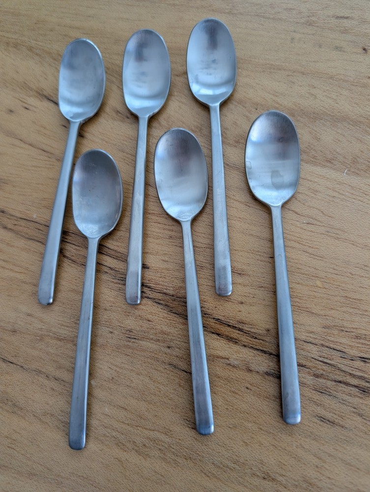 IKEA (6) Data  Place Oval Soup Spoons  9446483. Free Shipping