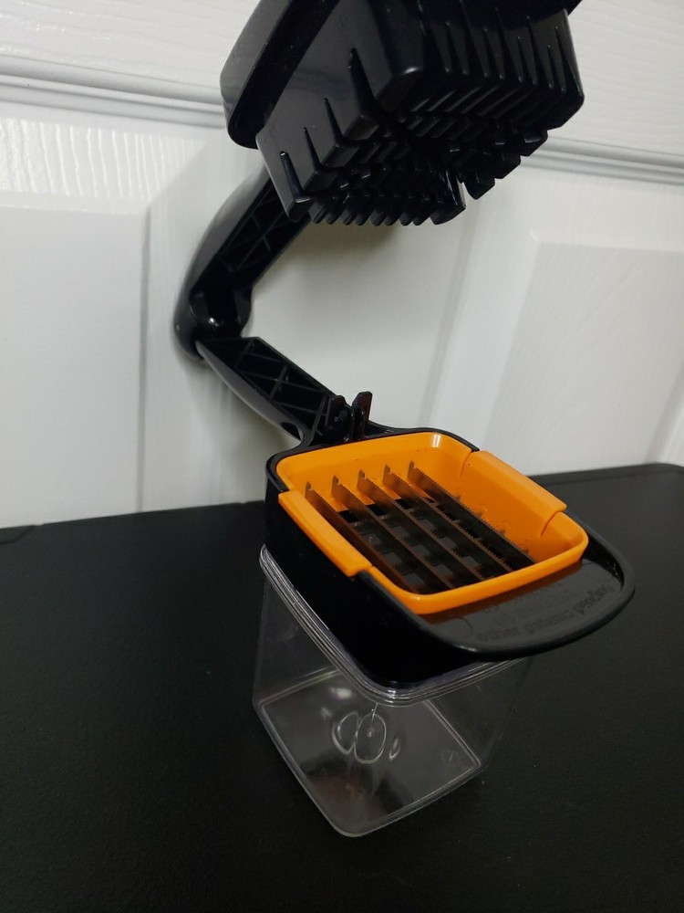 Nutri Chopper With A Bonus Storage Container