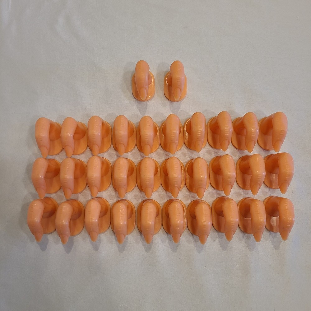 32-Piece Individual Practice Training Fingernail Tips Fingers