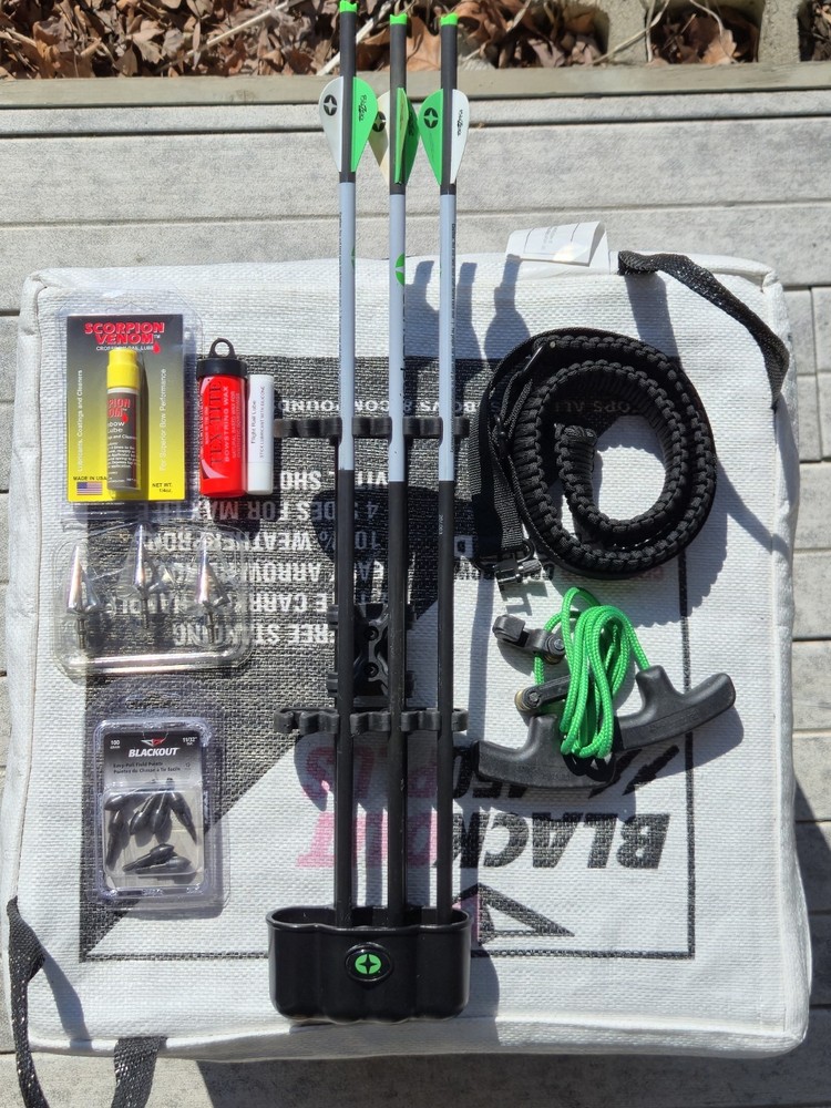 Centerpoint Sniper XT390 crossbow, case, target, & accessories