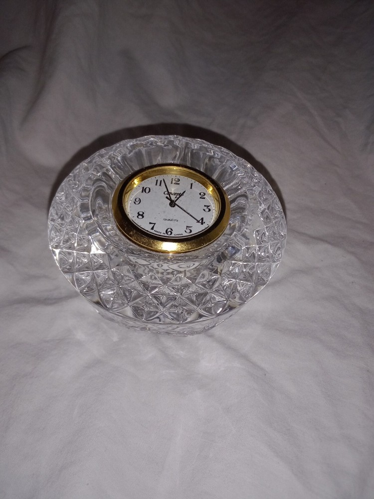 Glass Crystal Quartz Desk Clock