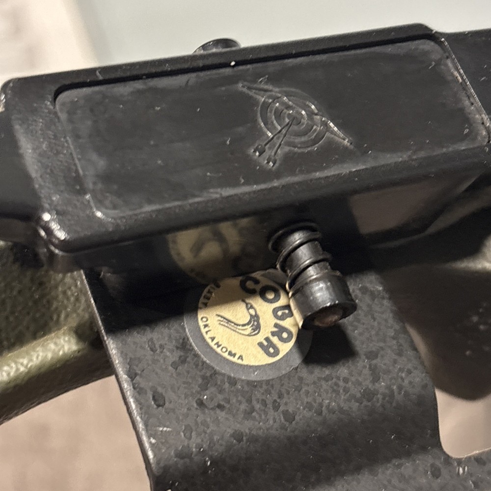 PSE Elite Graphite Compound Bow RH Cobra Sights With Manuals