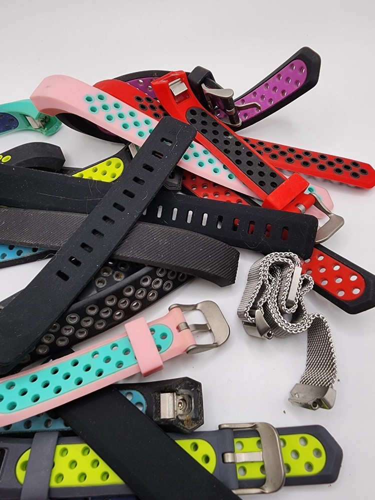 lot of fitbit bands