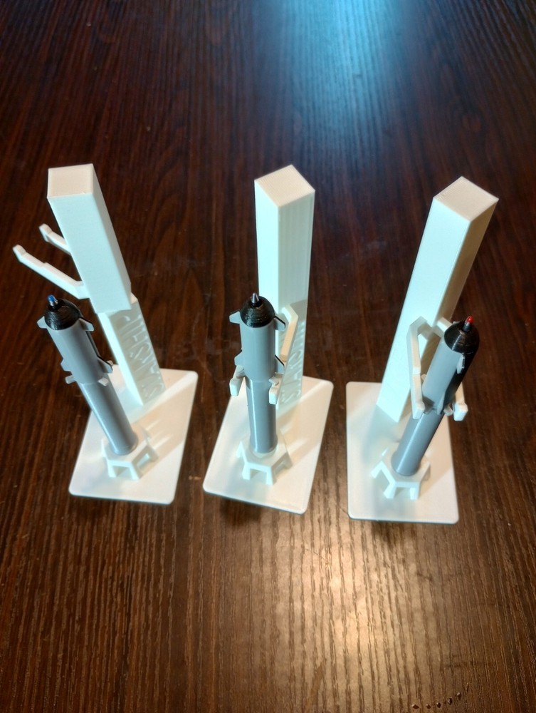 SpaceX Starship Pen With Launch Tower