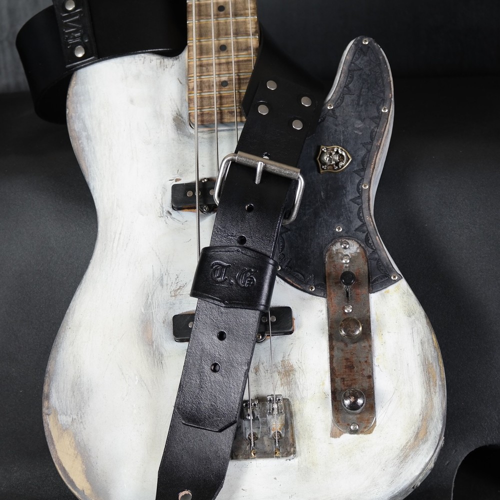 Personalized Leather Guitar Strap. Buckle & Studs design. BLACK