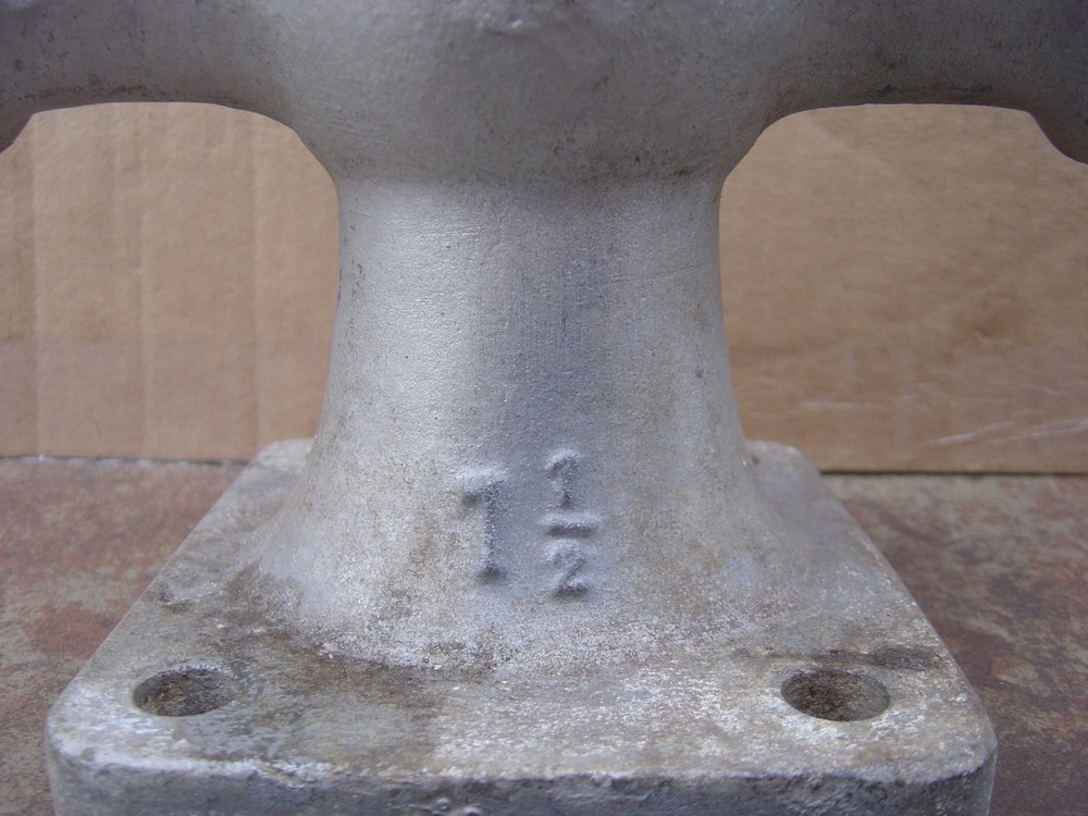 Marine Rope & Dock Cleat