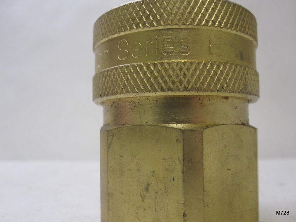 Dixon Series E | 1-1/4" Straight Through Female Threaded Coupler 10EF10-B