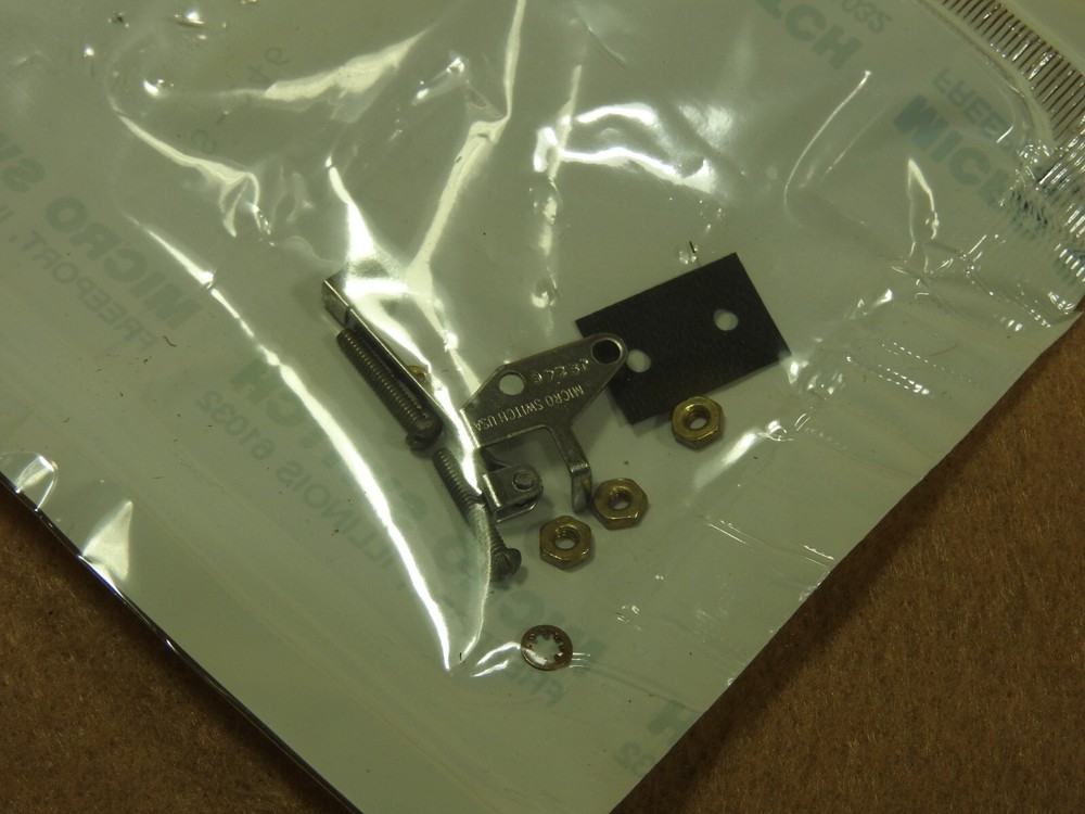 Micro Switch JS-246 Switch Access Snap Action Roller Lever Actuator - New