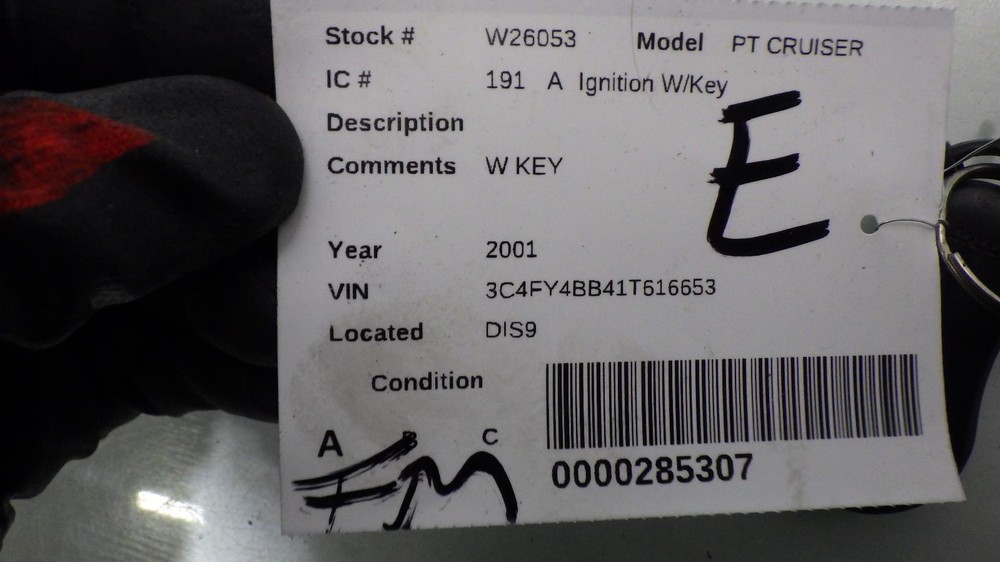 01 CHRYSLER PT CRUISER Ignition W/Key