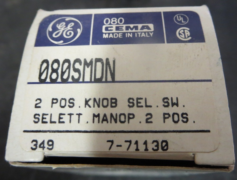 GE  080SMDN Selector Switch 2 Position Knob Style