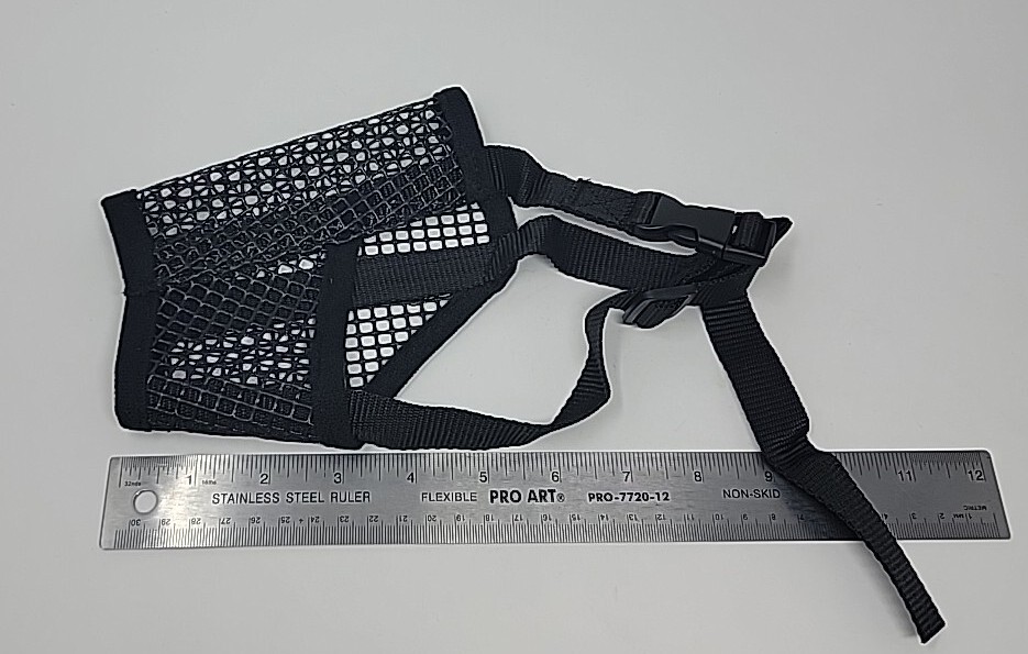 DM01-XL BLACK MESH DOG MUZZLE, NIP Open Mouth