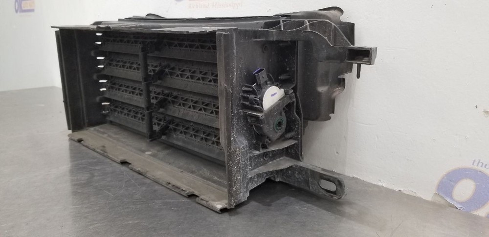 20 FORD EXPEDITION 3.5L LOWER AIR SHUTTER