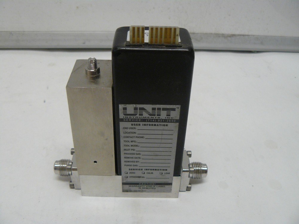 Unit UFC-1160A mass flow controller range 200 SCCM gas He