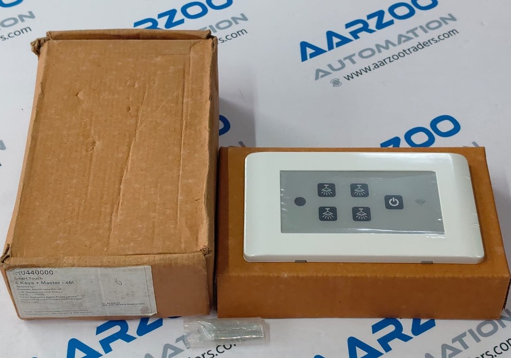 NEW IN BOX SCHNEIDER IH0440000 4 KEYS + MASTER - 4M SMART TOUCH PANEL