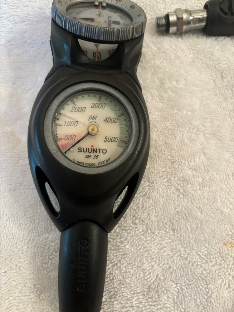 SUUNTO 2 GAUGE CONSOLE