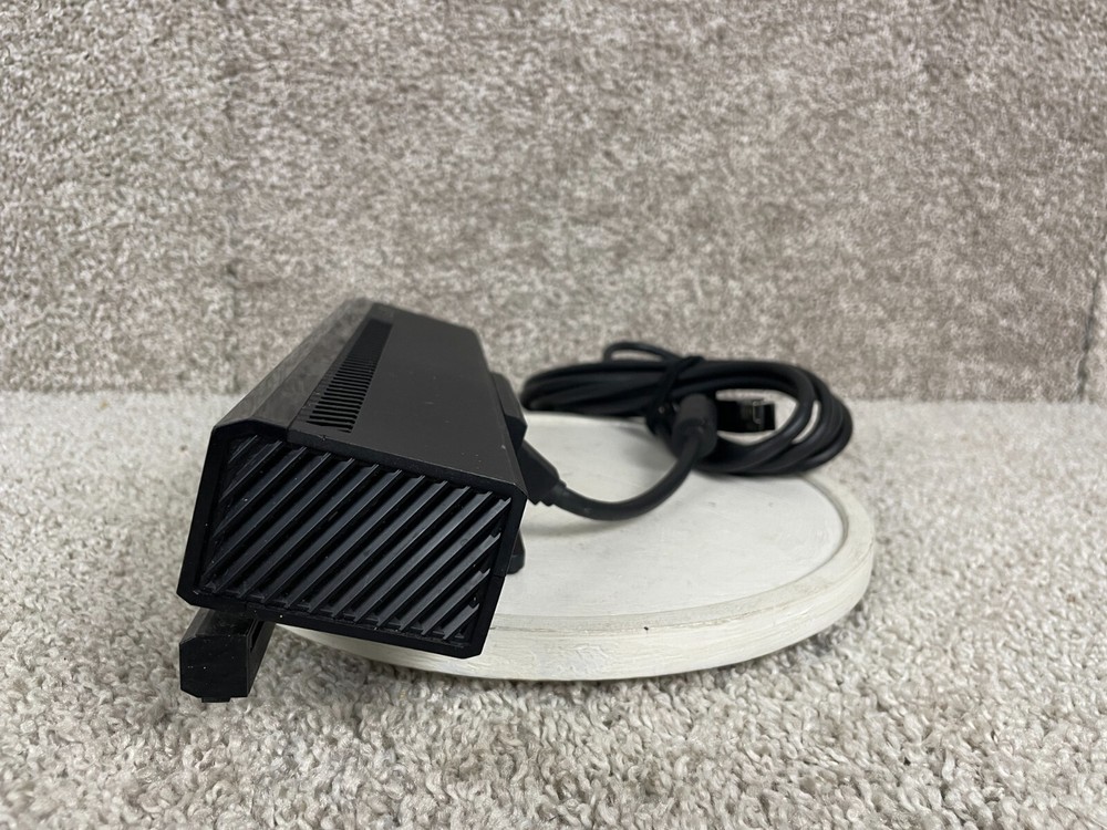 Microsoft Xbox One Kinect Model 1520 Wired Motion Sensing Black Untested