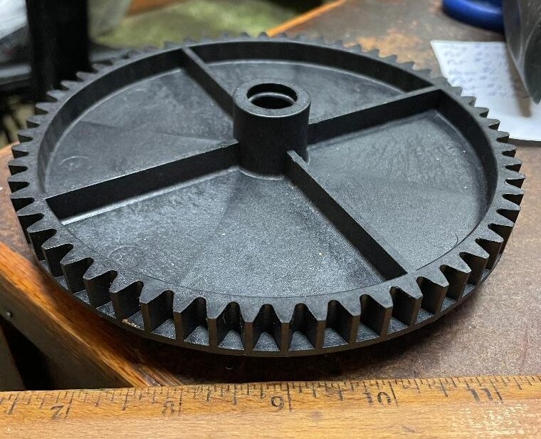V5 - Plastic Gear (NOS)