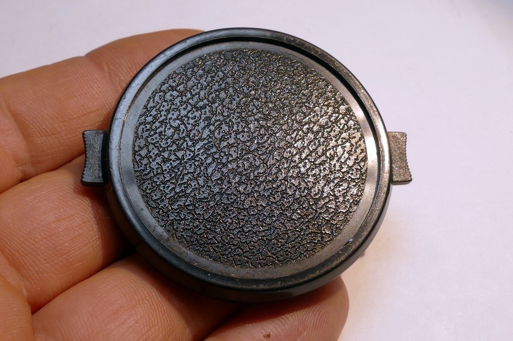 Front 49mm Lens cap snap on type made in Taiwan