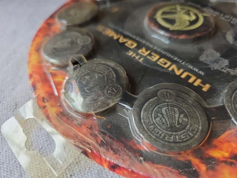 Hunger Games 13 Piece Button Set: Officially Licensed New