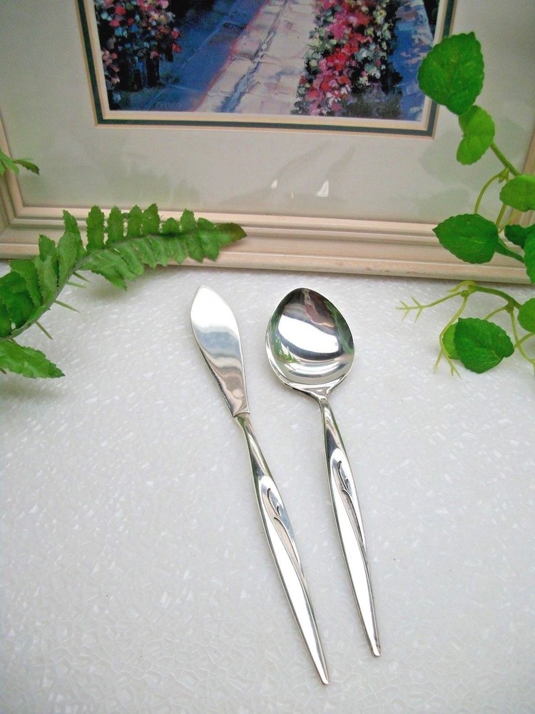 Oneida Community Silver  FLIGHT  Silverplate  Master Butter Knife & Sugar Spoon